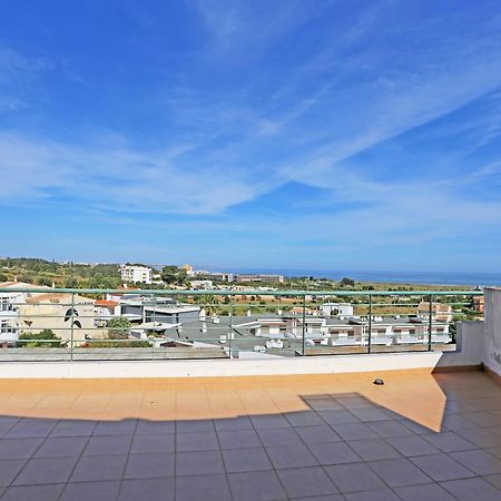 P - Meia-Praia Seaview Guesthouse Lagos Bagian luar foto