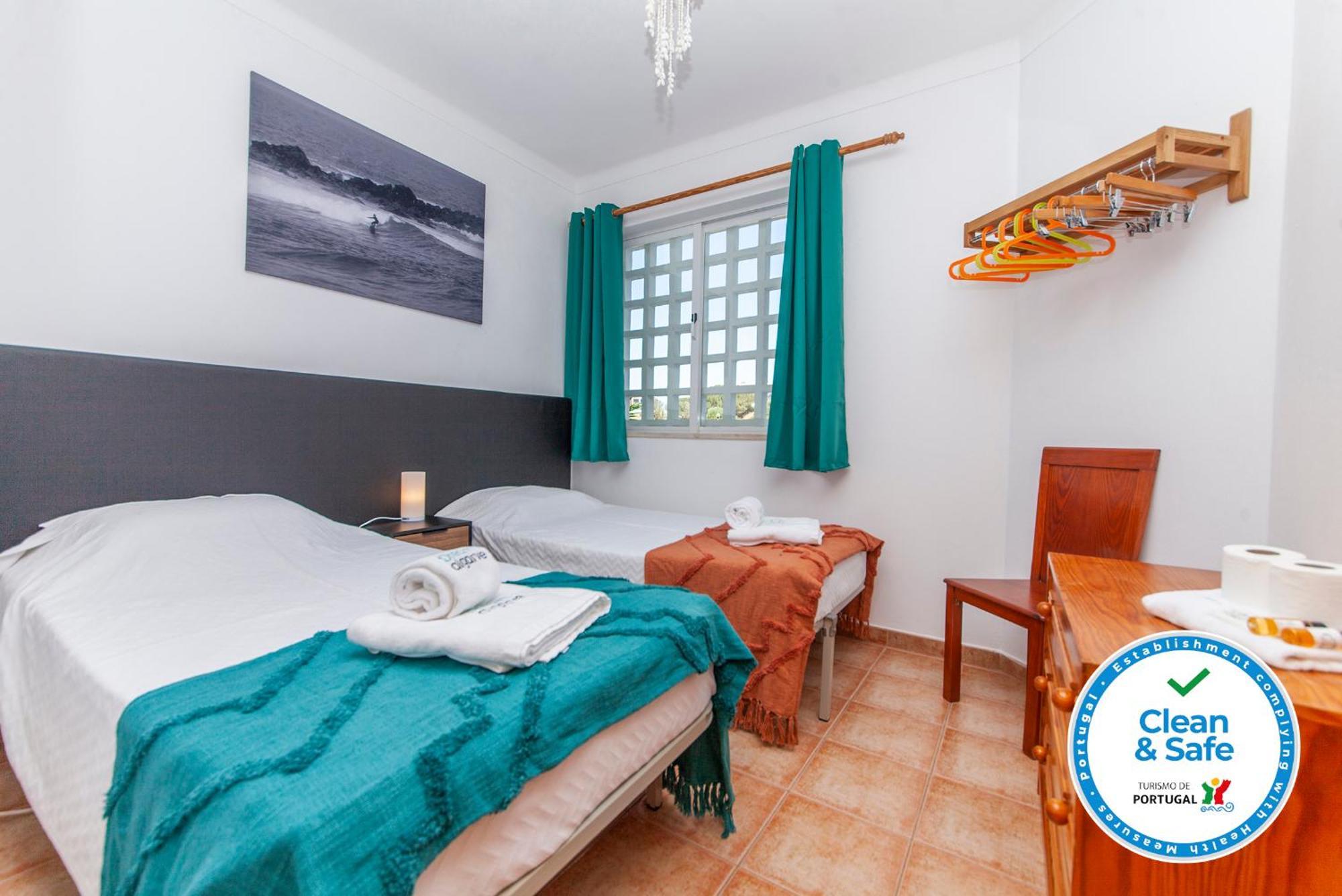 P - Meia-Praia Seaview Guesthouse Lagos Ruang foto