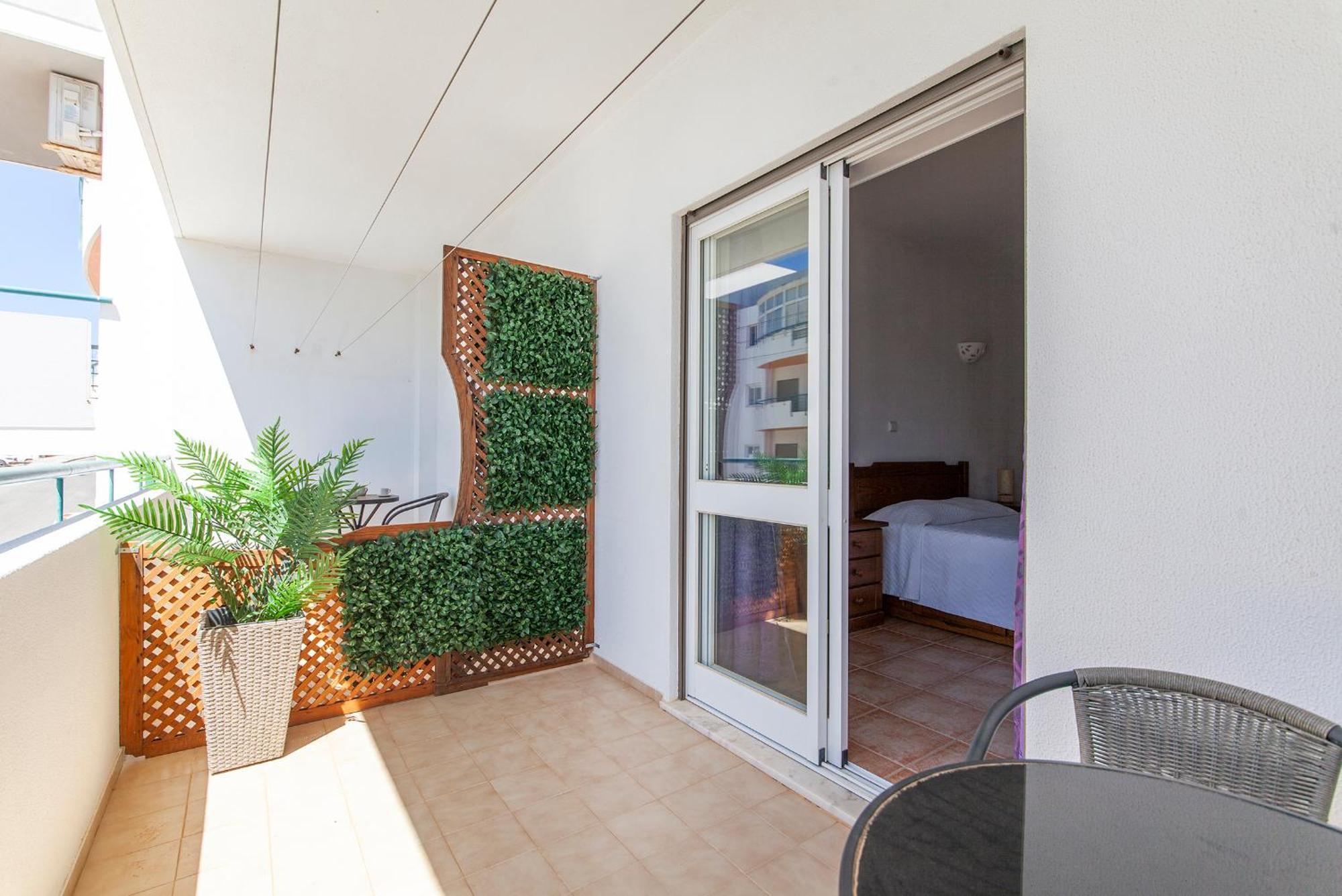 P - Meia-Praia Seaview Guesthouse Lagos Ruang foto