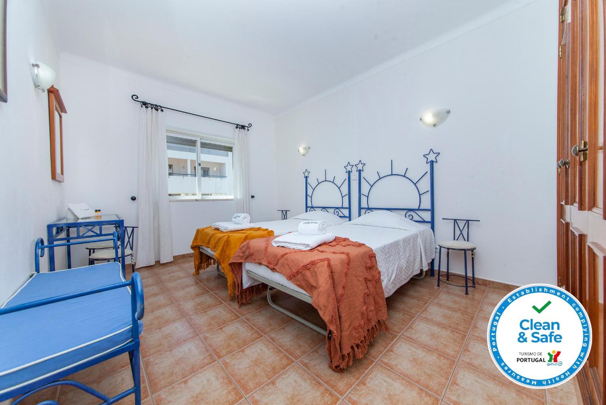 P - Meia-Praia Seaview Guesthouse Lagos Ruang foto
