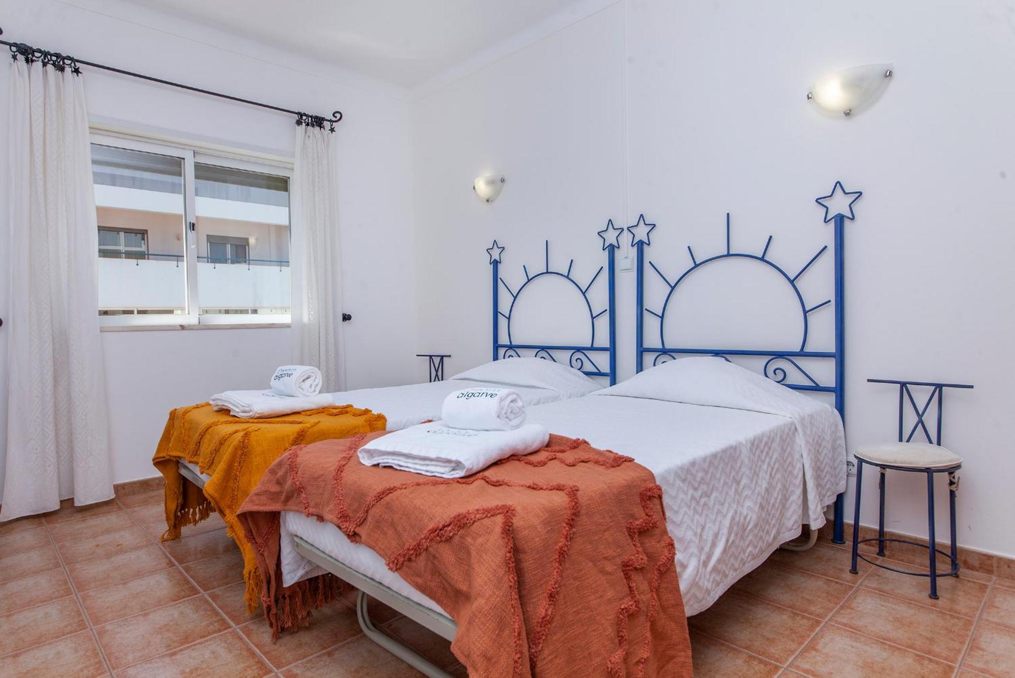 P - Meia-Praia Seaview Guesthouse Lagos Ruang foto