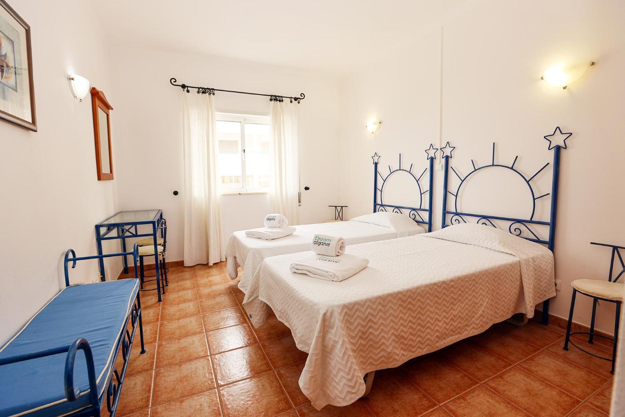 P - Meia-Praia Seaview Guesthouse Lagos Bagian luar foto